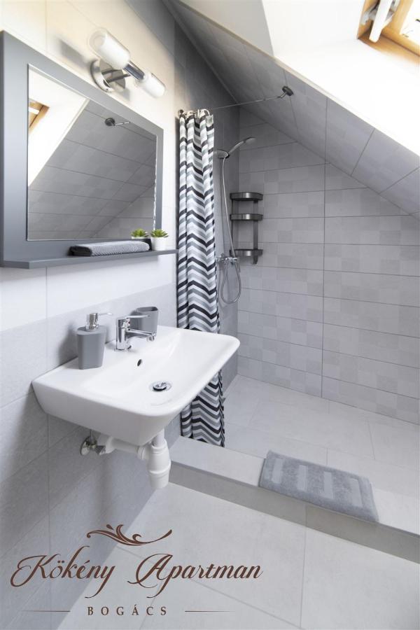 Koekeny Apartman Bogacs Luaran gambar